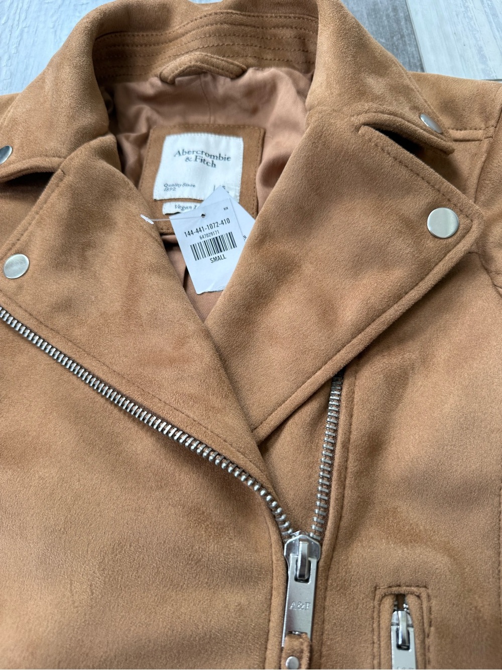 NWT Abercrombie & Fitch Faux Suede Moto Jacket Camel Vegan Leather Size Small - Picture 7 of 14